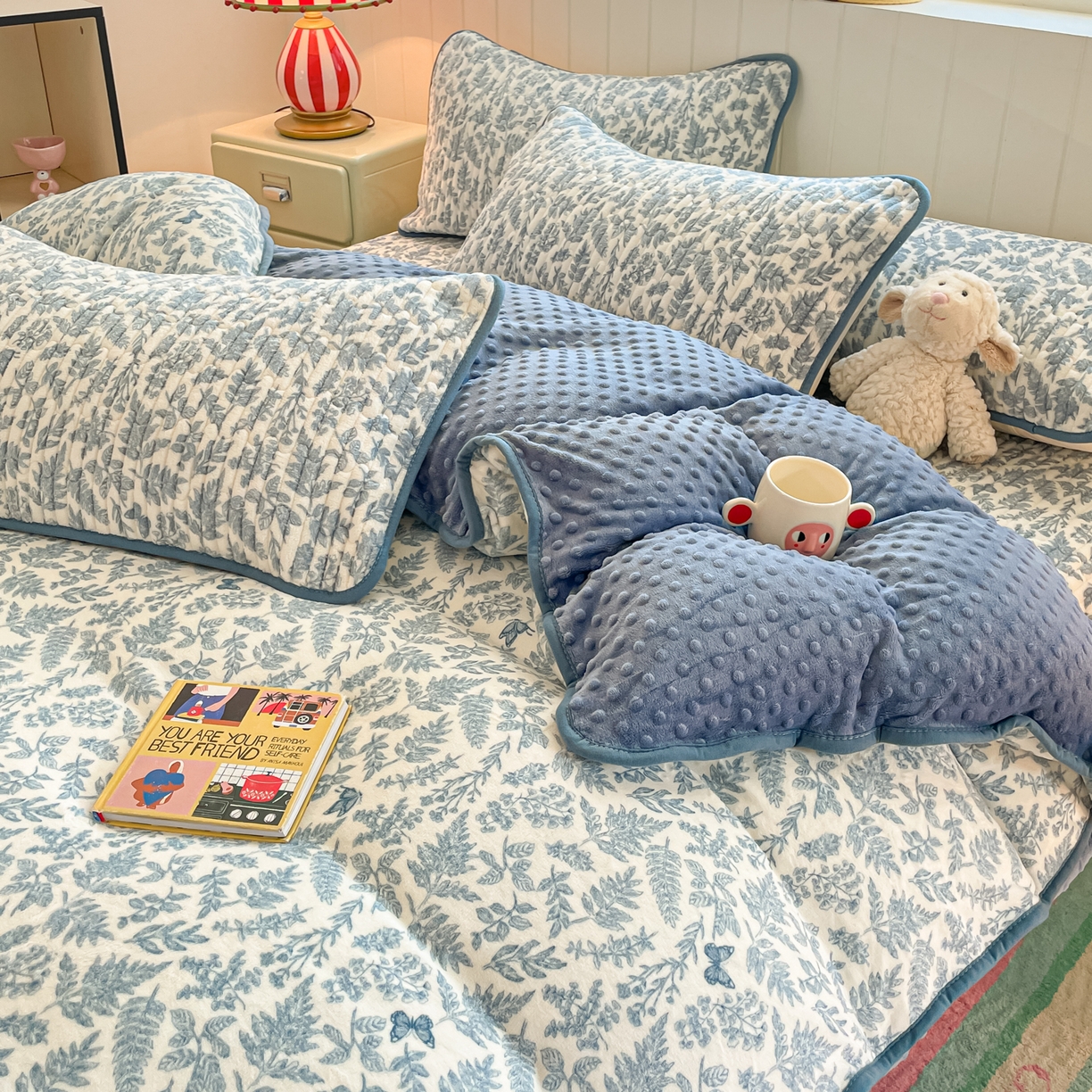 91家纺网 家纺一手货源 找家纺 贝扬思家纺 2025新款高克重牛奶绒豆豆被套床盖四件套-悦心系列 悦心-风沙沙