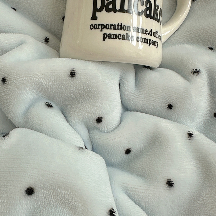 91家纺网 家纺一手货源 找家纺 桃子家居 2025新款A类ins毛巾绣显眼包撞色格子玛卡龙加厚牛奶绒织标四件套-小清新图 绒-显眼包蓝点黑格