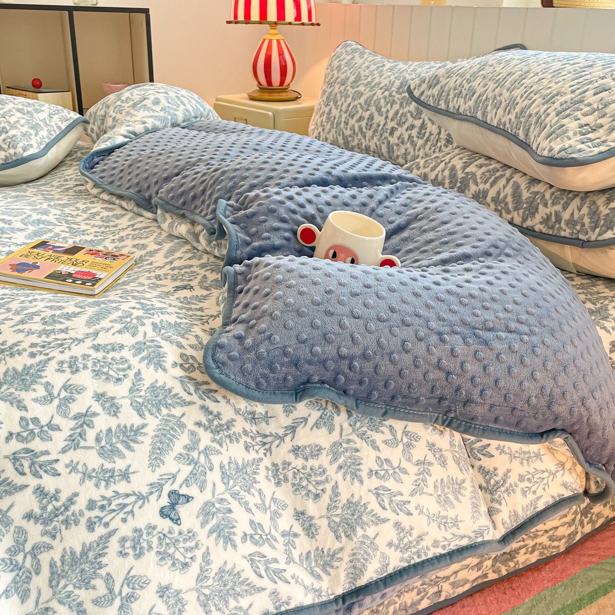 91家纺网 家纺一手货源 找家纺 贝扬思家纺 2025新款高克重牛奶绒豆豆被套床盖四件套-悦心系列 悦心-风沙沙