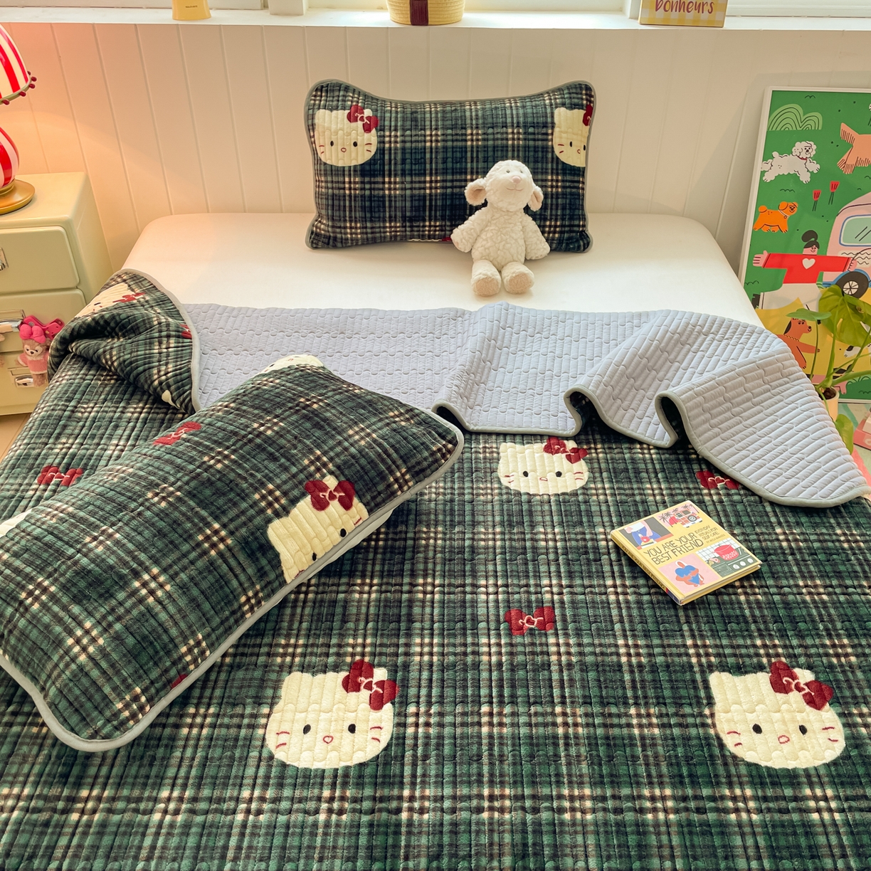 91家纺网 家纺一手货源 找家纺 贝扬思家纺 2025新款高克重牛奶绒豆豆被套床盖四件套-悦心系列 悦心-绿格kt