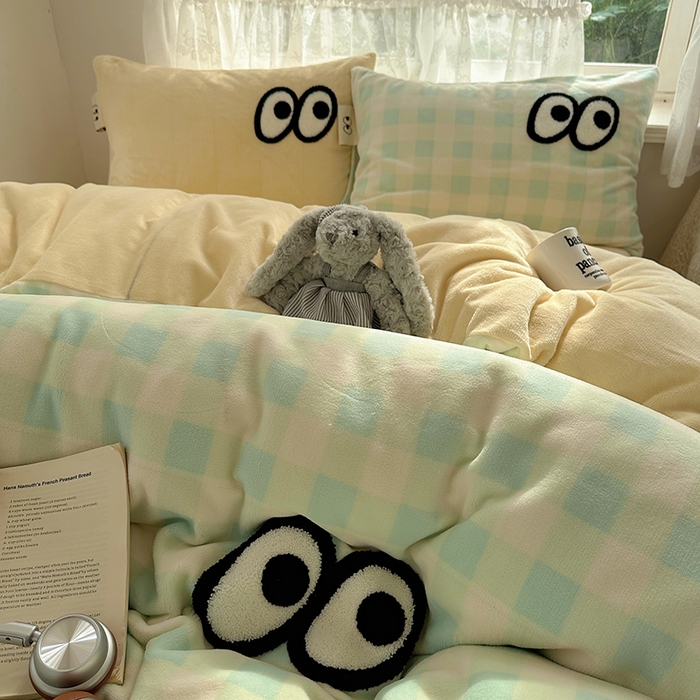 91家纺网 家纺一手货源 找家纺 桃子家居 2025新款A类ins毛巾绣显眼包撞色格子玛卡龙加厚牛奶绒织标四件套-小清新图 绒-显眼包蓝绿黄格