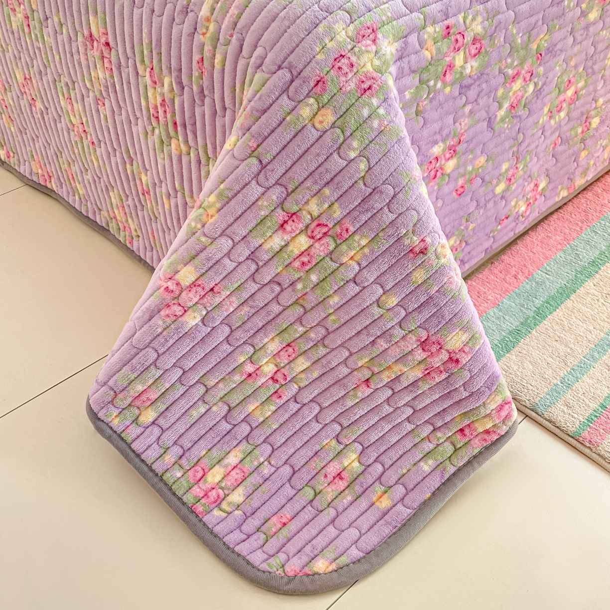 91家纺网 家纺一手货源 找家纺 贝扬思家纺 2025新款高克重牛奶绒豆豆被套床盖四件套-悦心系列 悦心-罗兰雨