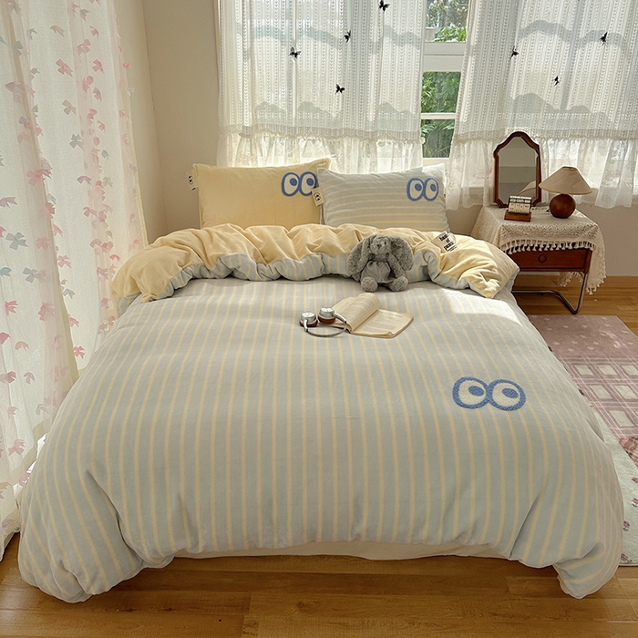 桃子家居 2025新款A类ins毛巾绣显眼包撞色格子玛卡龙加厚牛奶绒织标四件套-小清新图 绒-显眼包蓝条黄