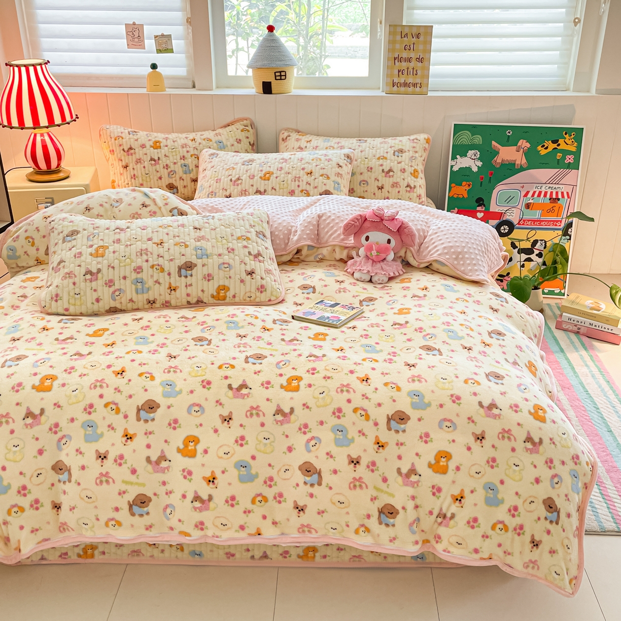 91家纺网 家纺一手货源 找家纺 贝扬思家纺 2025新款高克重牛奶绒豆豆被套床盖四件套-悦心系列 悦心-卖萌修狗