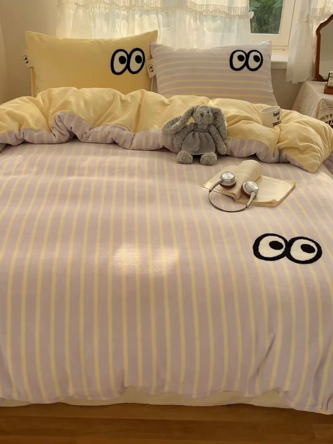 91家纺网 家纺一手货源 找家纺 桃子家居 2025新款A类ins毛巾绣显眼包撞色格子玛卡龙加厚牛奶绒织标四件套-小清新图 绒-显眼包紫条黄