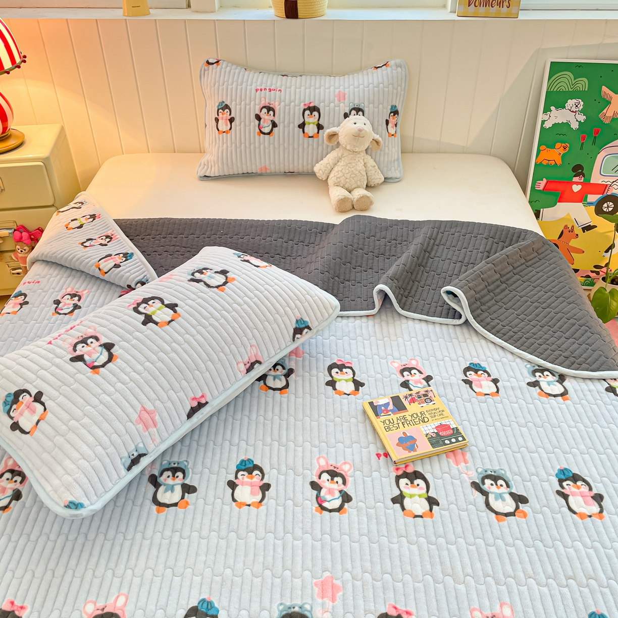 91家纺网 家纺一手货源 找家纺 贝扬思家纺 2025新款高克重牛奶绒豆豆被套床盖四件套-悦心系列 悦心-企鹅星球