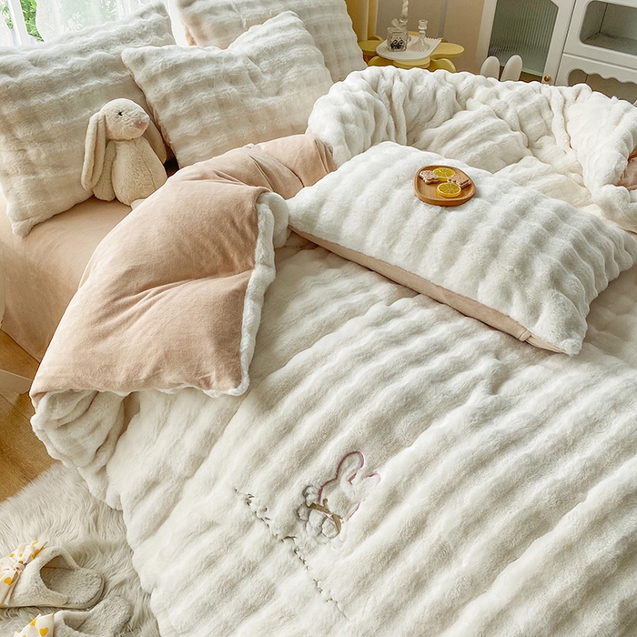 91家纺网 家纺一手货源 找家纺 （总）潮邦创意家居 2025新款小米兔泡泡兔绒保暖四件套