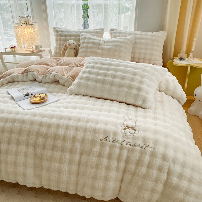 91家纺网 家纺一手货源 找家纺 （总）潮邦创意家居 2025新款小米兔泡泡兔绒保暖四件套