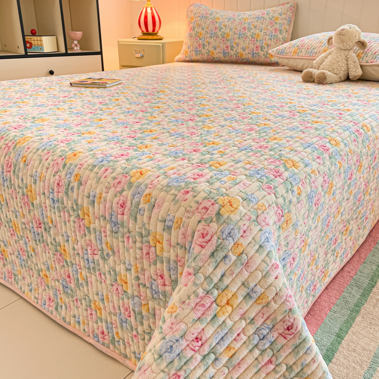 91家纺网 家纺一手货源 找家纺 贝扬思家纺 2025新款高克重牛奶绒豆豆被套床盖四件套-悦心系列 悦心-蔷薇语