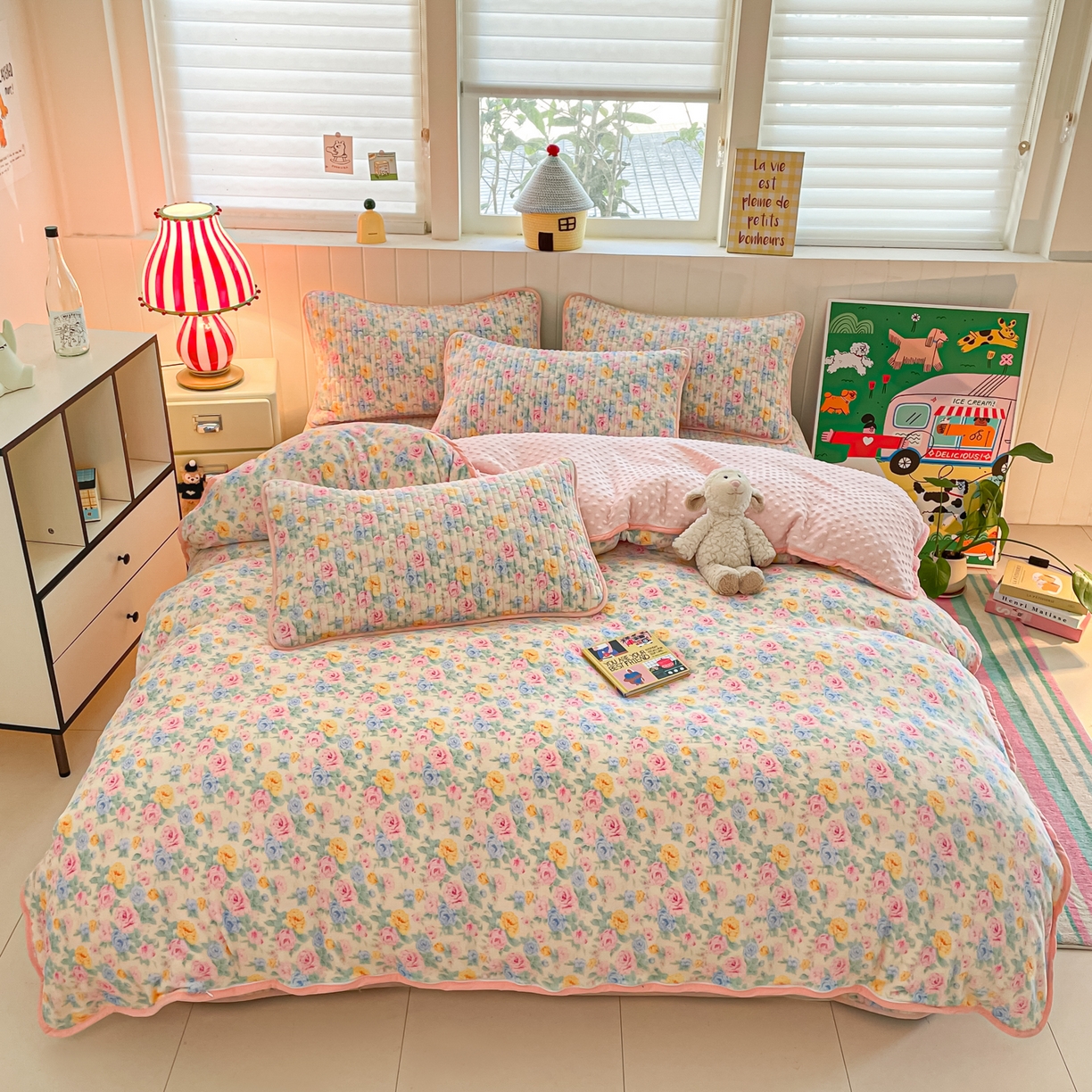 91家纺网 家纺一手货源 找家纺 贝扬思家纺 2025新款高克重牛奶绒豆豆被套床盖四件套-悦心系列 悦心-蔷薇语