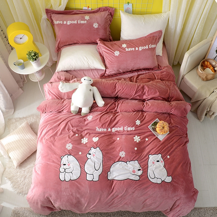 91家纺网 家纺一手货源 找家纺 梵克保罗 2025新款婴儿绒原创绣花卡通学生三件套四件套 北极熊-豆沙