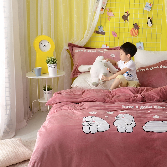 91家纺网 家纺一手货源 找家纺 （总）梵克保罗 2025新款婴儿绒原创绣花卡通学生三件套四件套