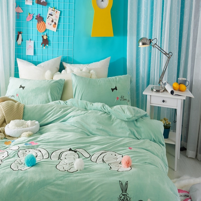 91家纺网 家纺一手货源 找家纺 梵克保罗 2025新款婴儿绒原创绣花卡通学生三件套四件套 可爱兔-绿