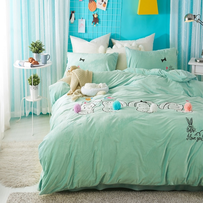 91家纺网 家纺一手货源 找家纺 梵克保罗 2025新款婴儿绒原创绣花卡通学生三件套四件套 可爱兔-绿