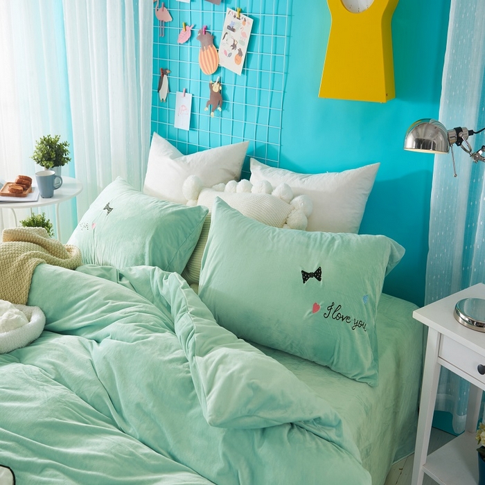 91家纺网 家纺一手货源 找家纺 梵克保罗 2025新款婴儿绒原创绣花卡通学生三件套四件套 可爱兔-绿