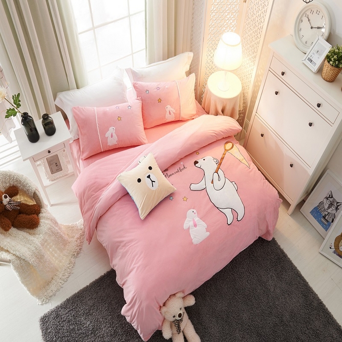 91家纺网 家纺一手货源 找家纺 梵克保罗 2025新款婴儿绒原创绣花卡通学生三件套四件套 亲亲宝贝-玉