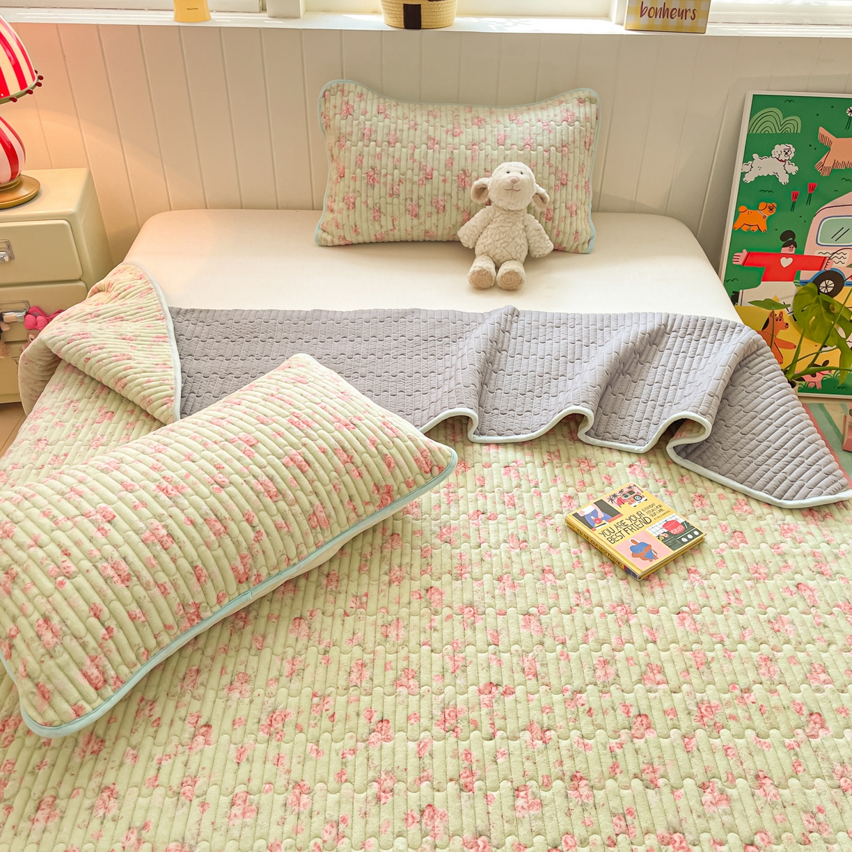 91家纺网 家纺一手货源 找家纺 贝扬思家纺 2025新款高克重牛奶绒豆豆被套床盖四件套-悦心系列 悦心-青提奶泡