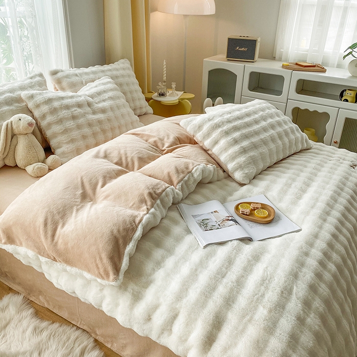 91家纺网 家纺一手货源 找家纺 潮邦创意家居 2025新款小米兔泡泡兔绒保暖四件套 米兔白