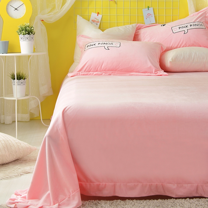 91家纺网 家纺一手货源 找家纺 梵克保罗 2025新款婴儿绒原创绣花卡通学生三件套四件套 粉红豹-玉