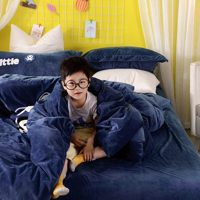 91家纺网 家纺一手货源 找家纺 梵克保罗 2025新款婴儿绒原创绣花卡通学生三件套四件套 海底小纵队-深蓝