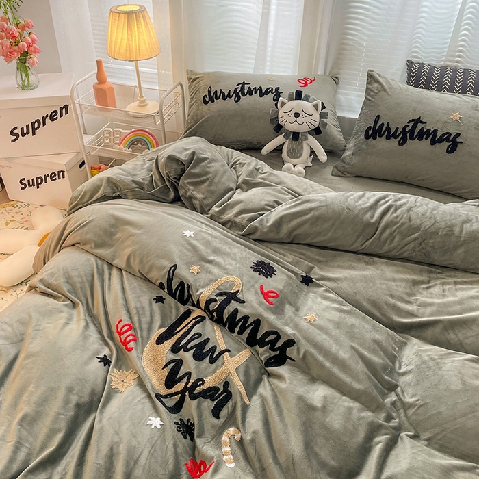 91家纺网 家纺一手货源 找家纺 梵克保罗 2025秋冬新款高克重婴儿绒原创绣花工艺系列三件套四件套-花卉系列 伊万卡-绿