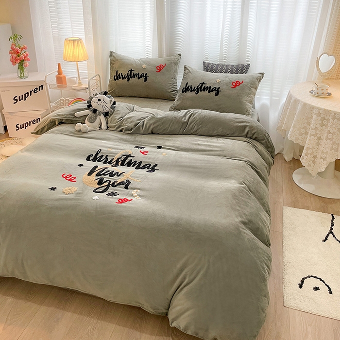 91家纺网 家纺一手货源 找家纺 梵克保罗 2025秋冬新款高克重婴儿绒原创绣花工艺系列三件套四件套-花卉系列 伊万卡-绿