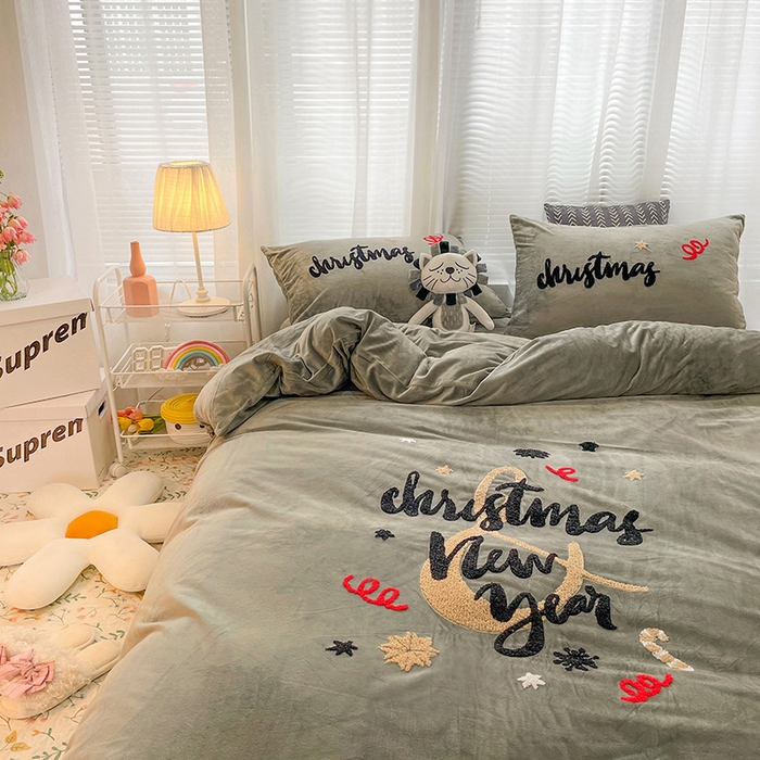 91家纺网 家纺一手货源 找家纺 梵克保罗 2025秋冬新款高克重婴儿绒原创绣花工艺系列三件套四件套-花卉系列 伊万卡-绿