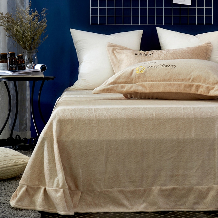 91家纺网 家纺一手货源 找家纺 梵克保罗 2025秋冬新款高克重婴儿绒原创绣花工艺系列三件套四件套-花卉系列 潘多拉-黄