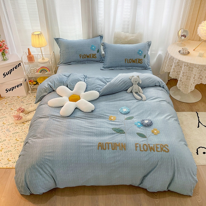 梵克保罗 2025秋冬新款高克重婴儿绒原创绣花工艺系列三件套四件套-花卉系列 伊士曼-蓝