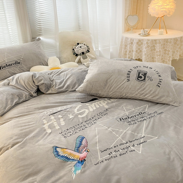 91家纺网 家纺一手货源 找家纺 梵克保罗 2025秋冬新款高克重婴儿绒原创绣花工艺系列三件套四件套-卡通系列 时尚节奏