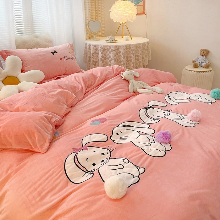 91家纺网 家纺一手货源 找家纺 （总）梵克保罗 2025秋冬新款高克重婴儿绒原创绣花工艺系列三件套四件套-卡通系列