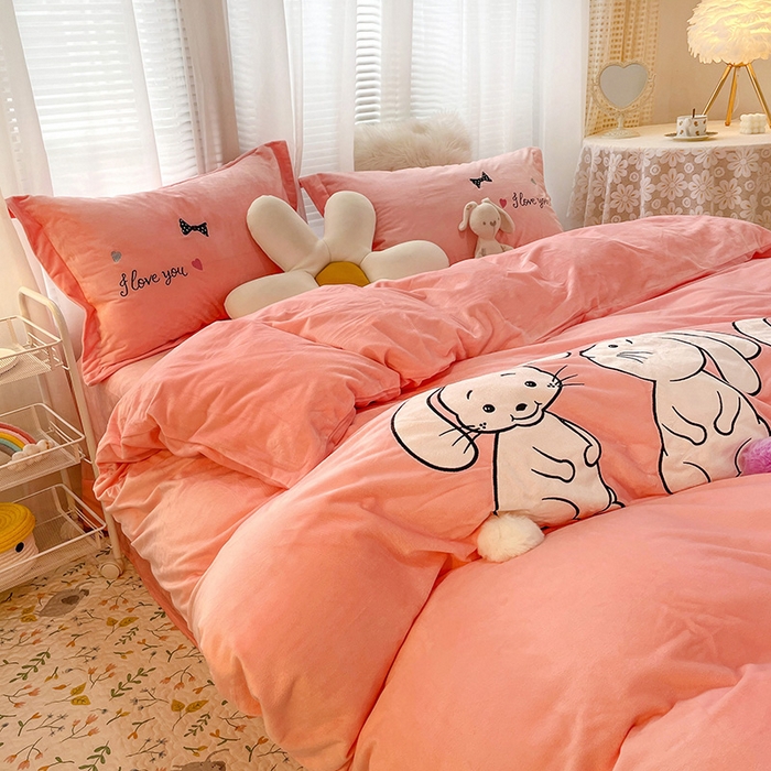 91家纺网 家纺一手货源 找家纺 （总）梵克保罗 2025秋冬新款高克重婴儿绒原创绣花工艺系列三件套四件套-卡通系列