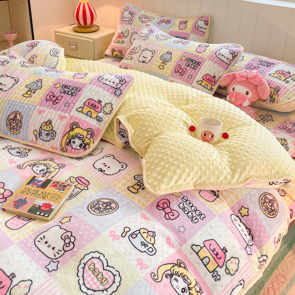 91家纺网 家纺一手货源 找家纺 贝扬思家纺 2025新款高克重牛奶绒豆豆被套床盖四件套-悦心系列 悦心-少女心