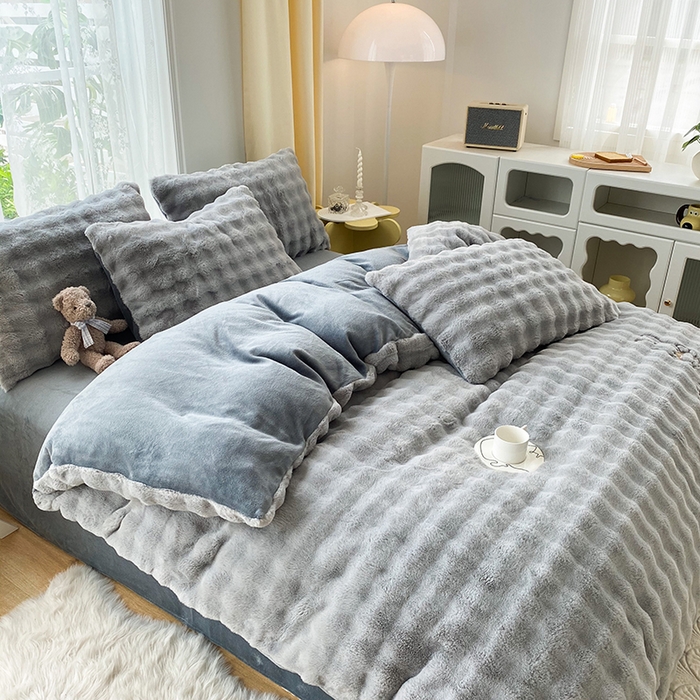 91家纺网 家纺一手货源 找家纺 潮邦创意家居 2025新款小米兔泡泡兔绒保暖四件套 米兔灰