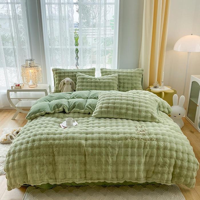 91家纺网 家纺一手货源 找家纺 潮邦创意家居 2025新款小米兔泡泡兔绒保暖四件套 米兔绿