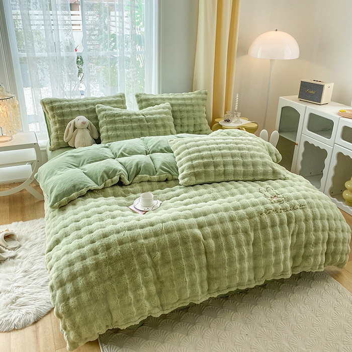 91家纺网 家纺一手货源 找家纺 潮邦创意家居 2025新款小米兔泡泡兔绒保暖四件套 米兔绿