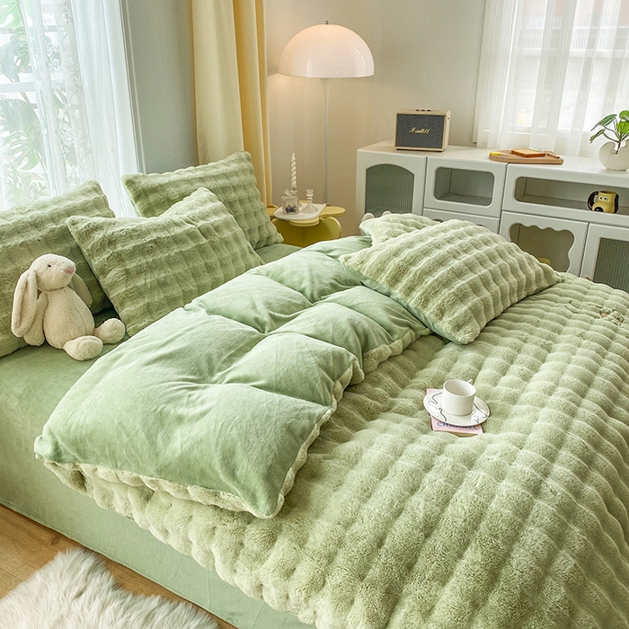 91家纺网 家纺一手货源 找家纺 潮邦创意家居 2025新款小米兔泡泡兔绒保暖四件套 米兔绿