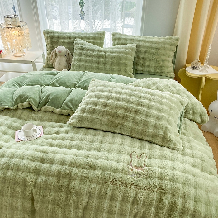 91家纺网 家纺一手货源 找家纺 潮邦创意家居 2025新款小米兔泡泡兔绒保暖四件套 米兔绿