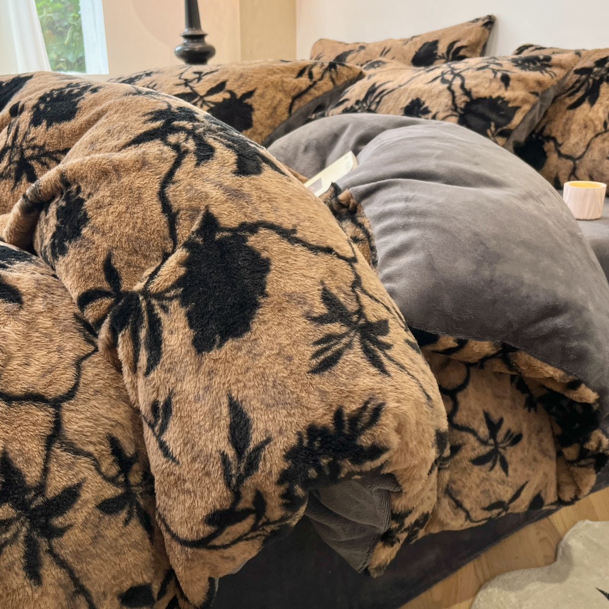 91家纺网 家纺一手货源 找家纺 （总）金爱家 2025新款全消光牛奶绒A类赫本风纯色獭兔毛绒立体牛奶绒四件套