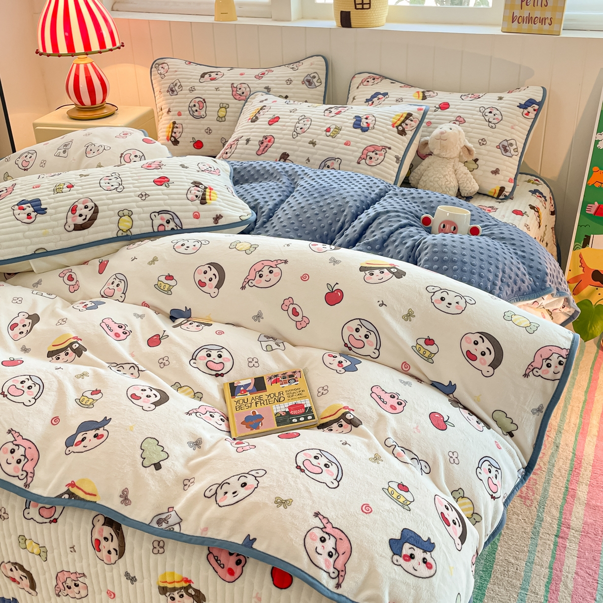 91家纺网 家纺一手货源 找家纺 贝扬思家纺 2025新款高克重牛奶绒豆豆被套床盖四件套-悦心系列 悦心-小小新