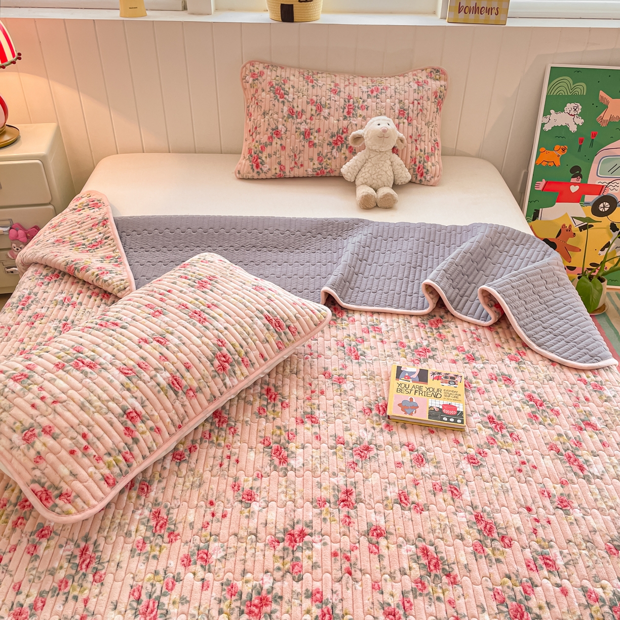 91家纺网 家纺一手货源 找家纺 贝扬思家纺 2025新款高克重牛奶绒豆豆被套床盖四件套-悦心系列 悦心-星辰闪烁