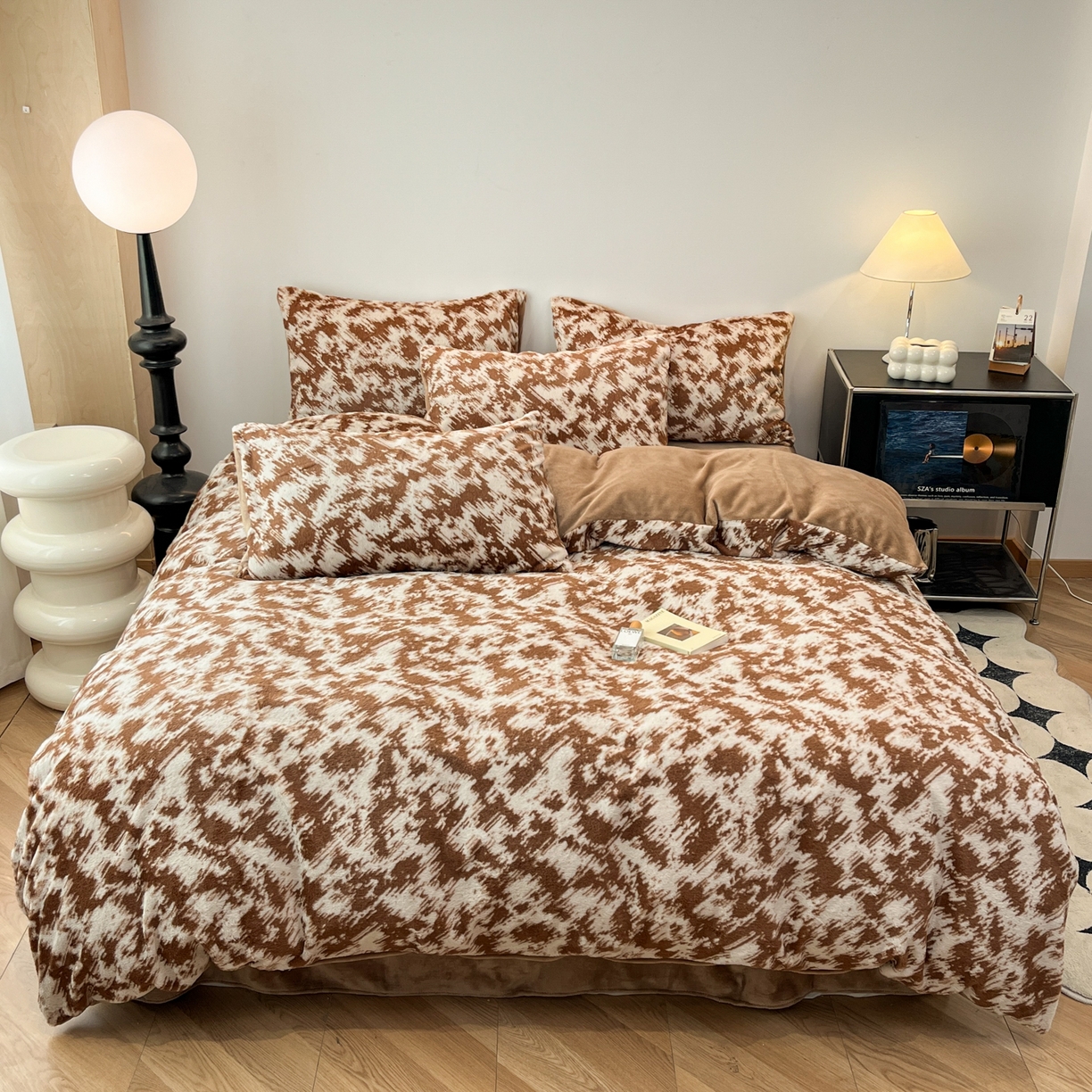 91家纺网 家纺一手货源 找家纺 （总）金爱家 2025新款全消光牛奶绒A类赫本风纯色獭兔毛绒立体牛奶绒四件套