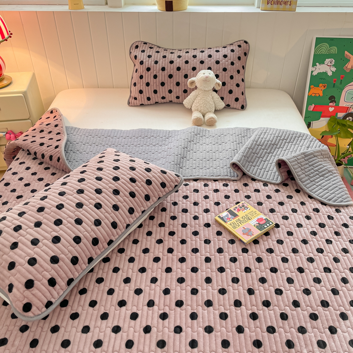 91家纺网 家纺一手货源 找家纺 贝扬思家纺 2025新款高克重牛奶绒豆豆被套床盖四件套-悦心系列 悦心-紫珍珠