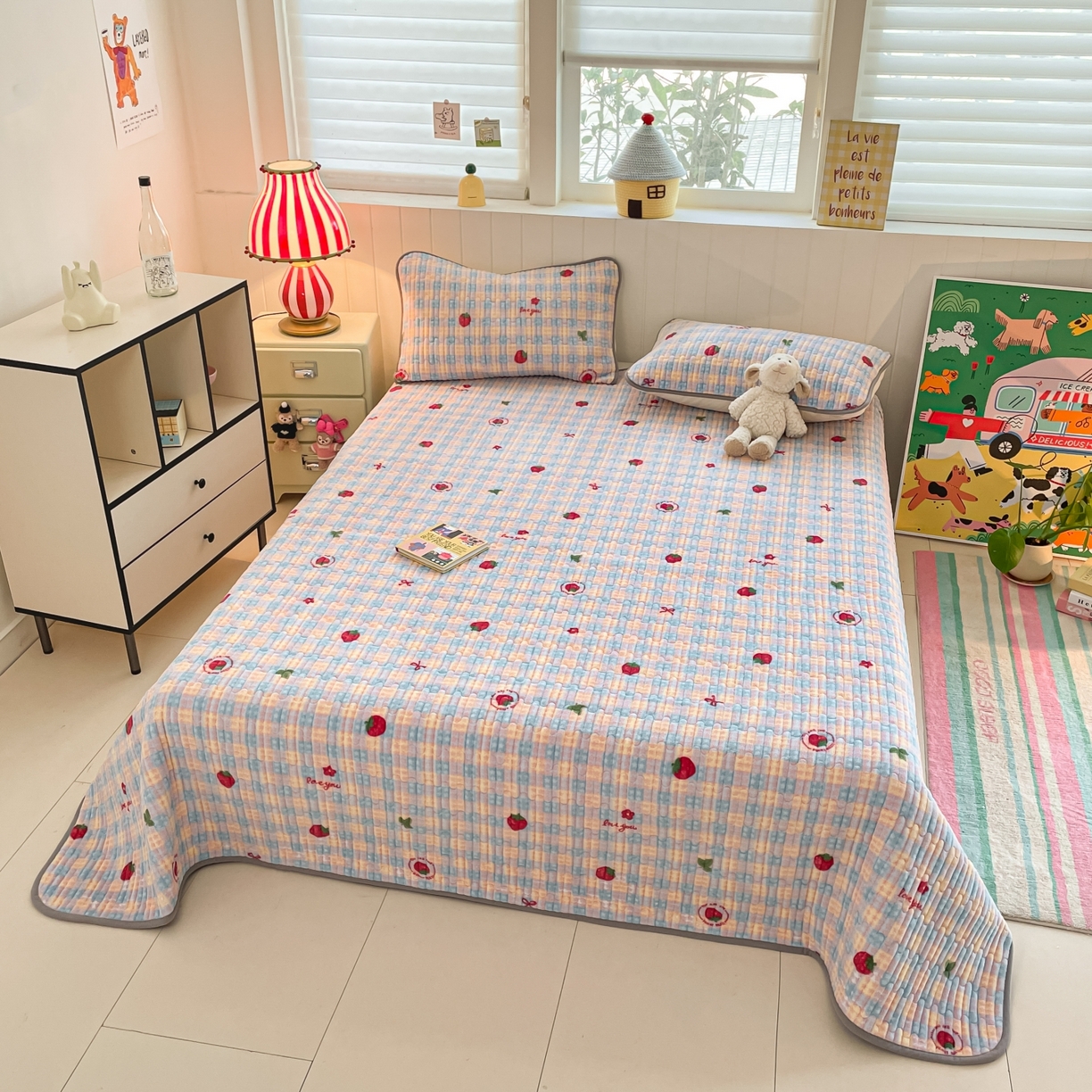 91家纺网 家纺一手货源 找家纺 贝扬思家纺 2025新款高克重牛奶绒豆豆被套床盖四件套-悦心系列 悦心-草莓软心