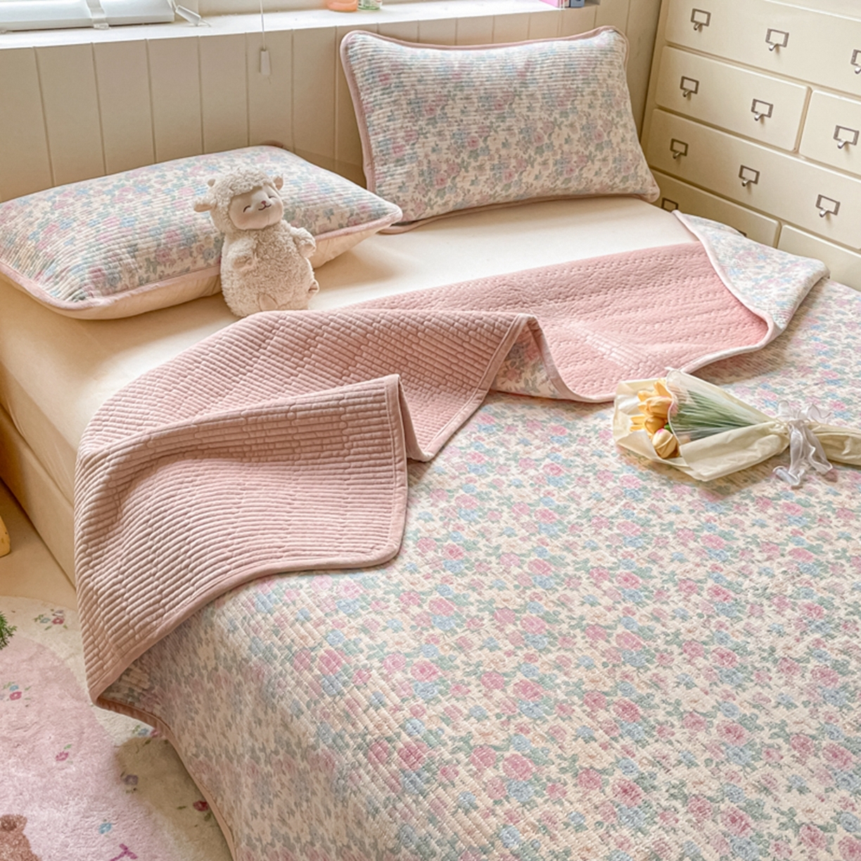 91家纺网 家纺一手货源 找家纺 老帅的工厂店 2025新款A类云感懒人冬季一体被被子被芯床盖系列-单床盖 花蔓