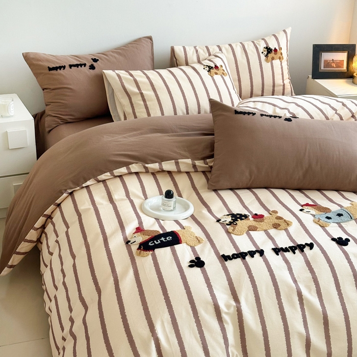 91家纺网 家纺一手货源 找家纺 如意朵 2025新款全棉纯棉磨毛绣花四件套-风格一 快乐小狗