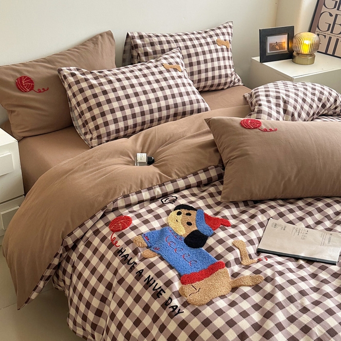 91家纺网 家纺一手货源 找家纺 如意朵 2025新款全棉纯棉磨毛绣花四件套-风格一 毛线小狗