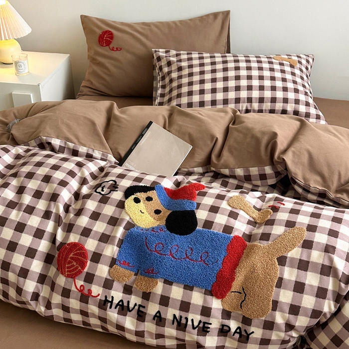 91家纺网 家纺一手货源 找家纺 如意朵 2025新款全棉纯棉磨毛绣花四件套-风格一 毛线小狗