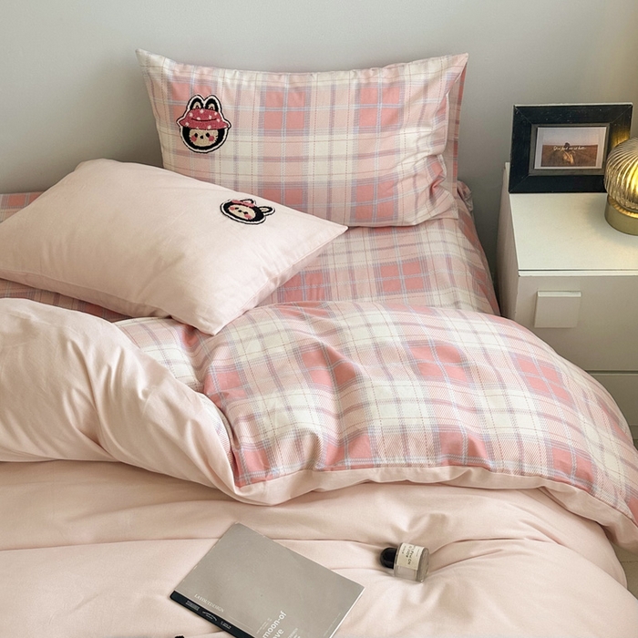 91家纺网 家纺一手货源 找家纺 如意朵 2025新款全棉纯棉磨毛绣花四件套-风格一 萌布布粉