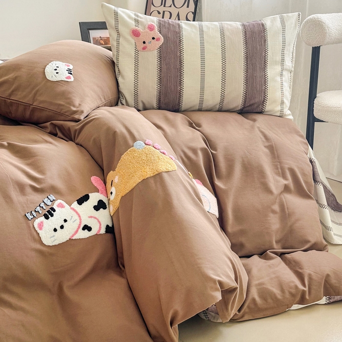 91家纺网 家纺一手货源 找家纺 如意朵 2025新款全棉纯棉磨毛绣花四件套-风格一 趴趴乐